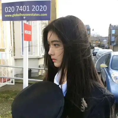 于希月